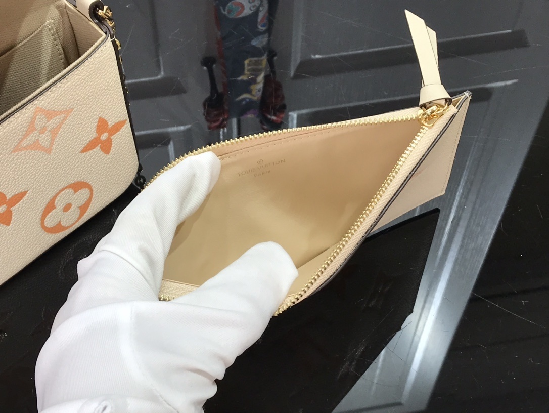 LV FELICIE POCHETTE M80498 