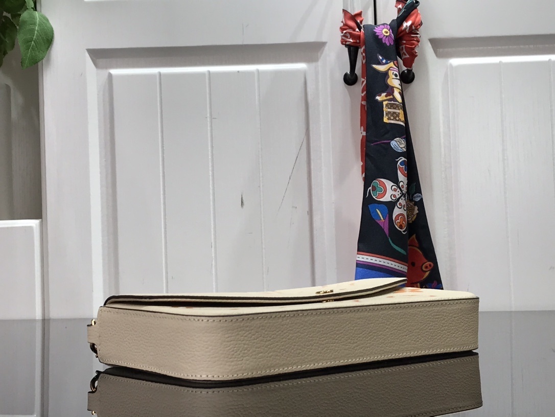 LV FELICIE POCHETTE M80498 