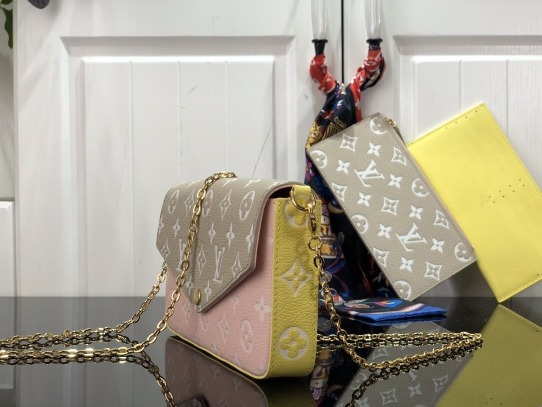 LV FELICIE POCHETTE M81359