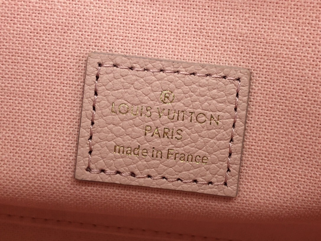 LV FELICIE POCHETTE M81359
