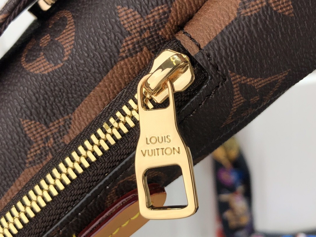 LV FLAP DOUBLE PHONE POUCH M81005 