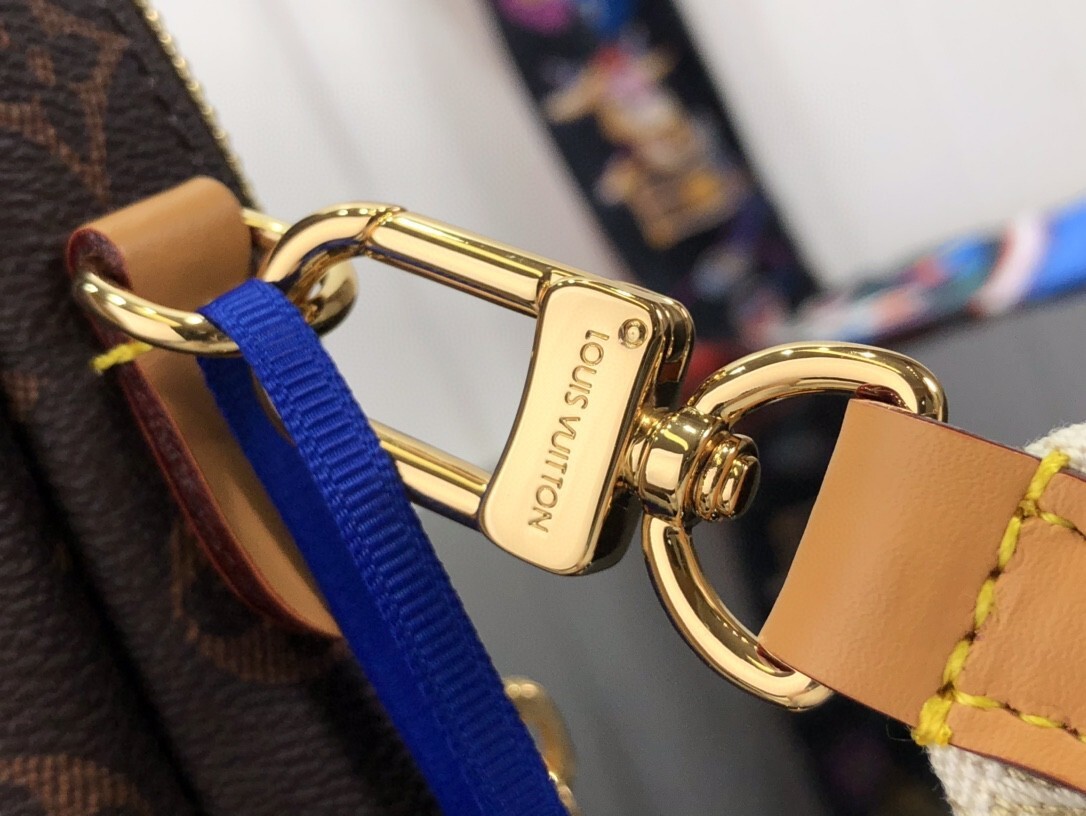 LV FLAP DOUBLE PHONE POUCH M81005 