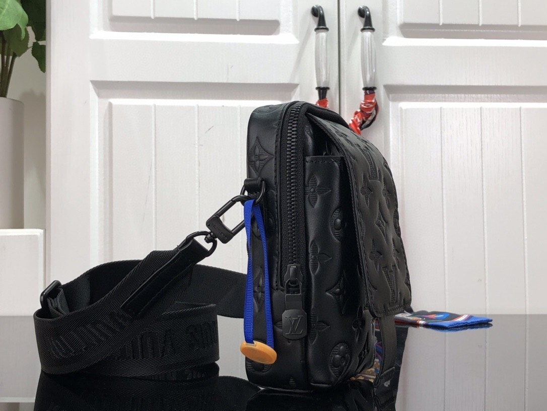 LV FLAP DOUBLE PHONE POUCH M81005G 