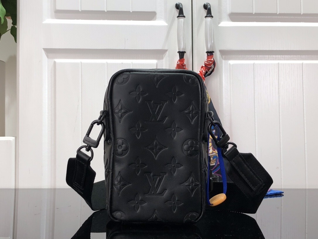 LV FLAP DOUBLE PHONE POUCH M81005G 