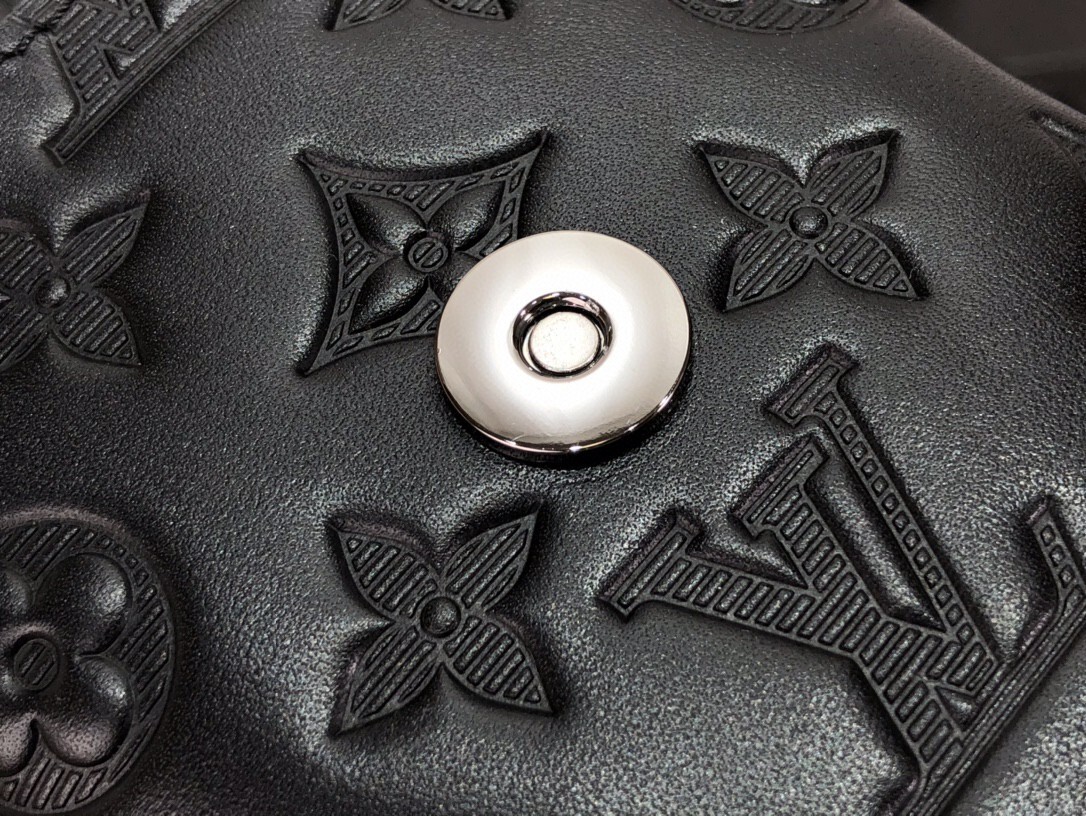 LV FLAP DOUBLE PHONE POUCH M81005G 