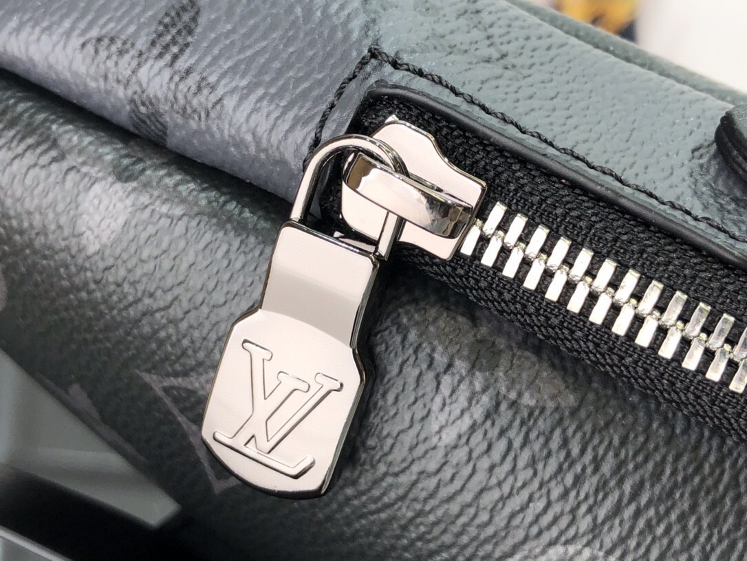 LV FLAP DOUBLE PHONE POUCH M81005H 