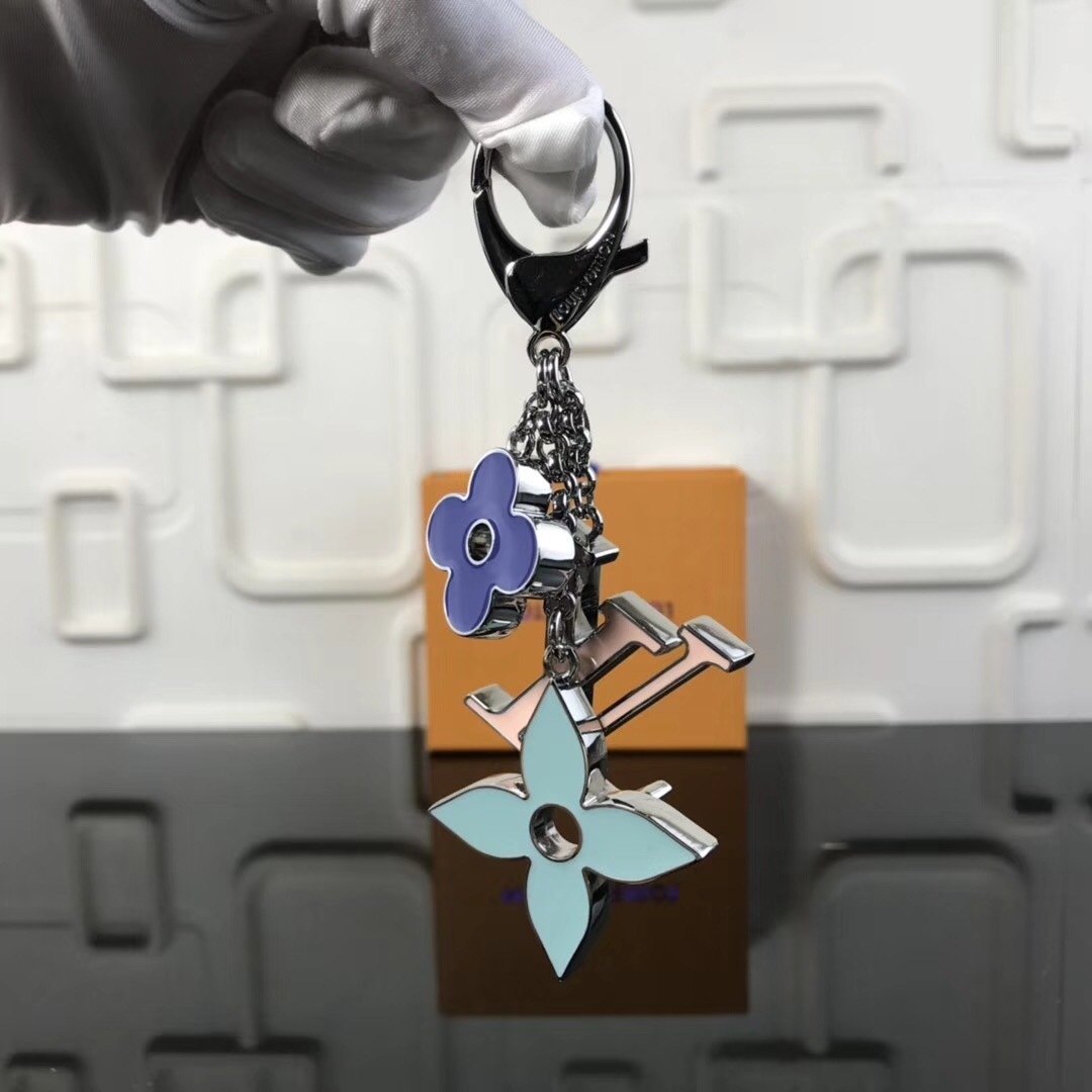 LV FLEUR DE MONOGRAM BAG CHARM M67119 