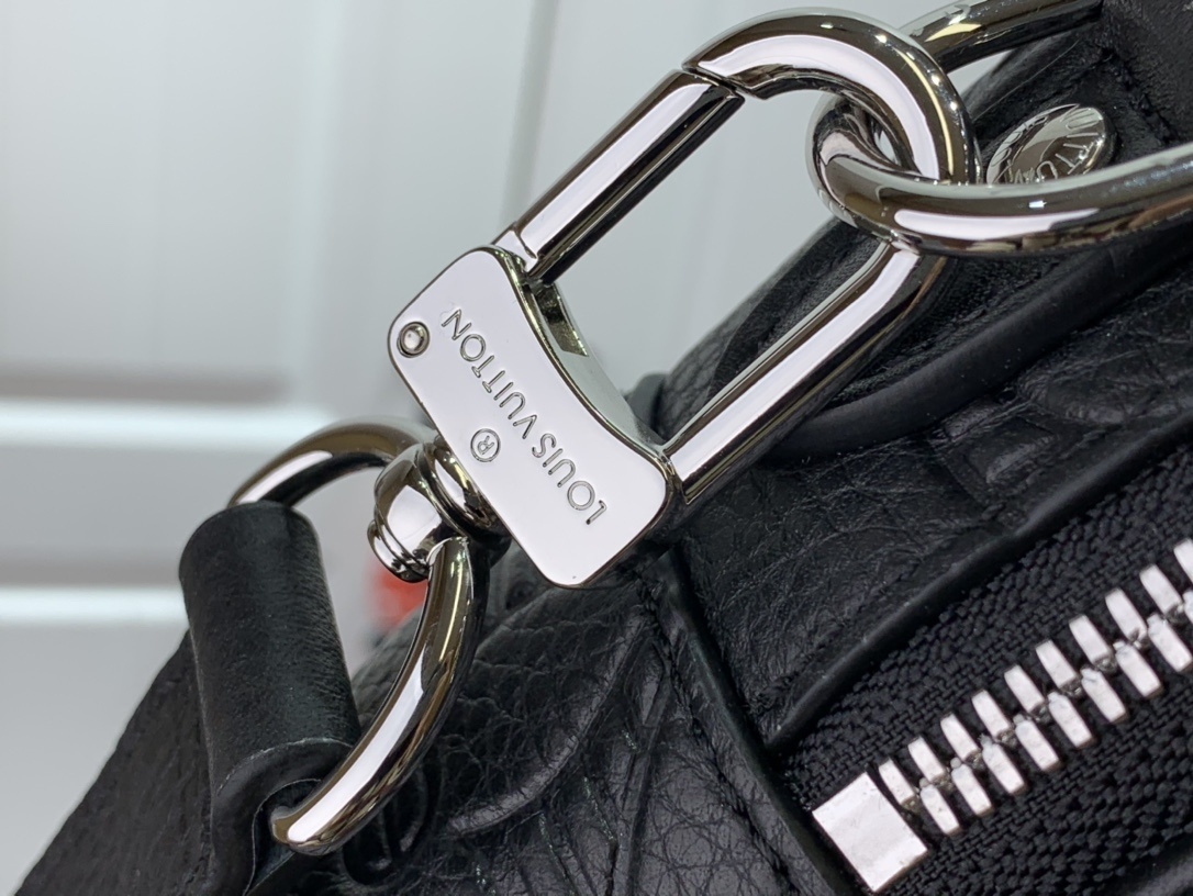 LV FLIGHT CASE MESSENGER M57287