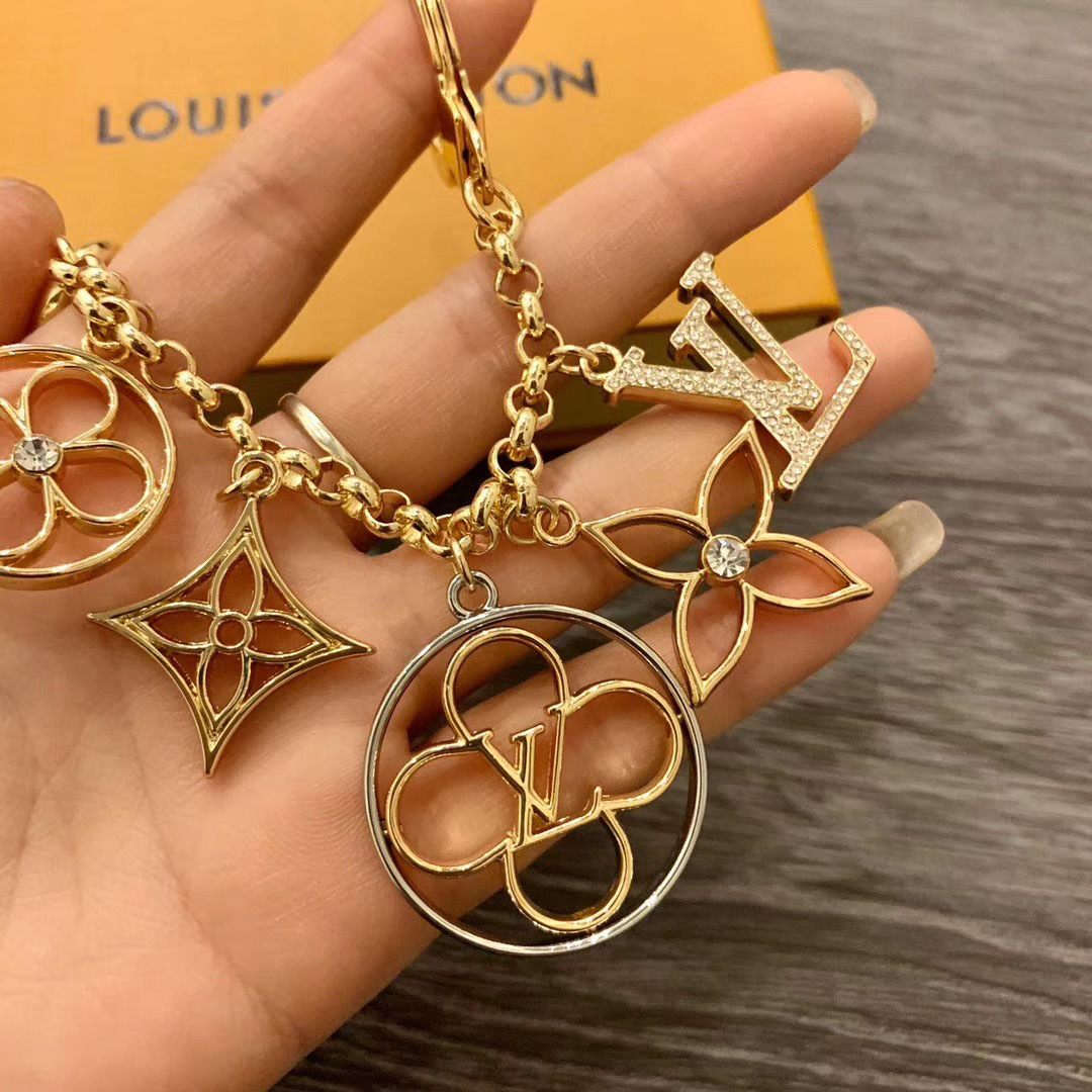 LV FLOWER FINESSE CHAIN BAG CHARM M68998