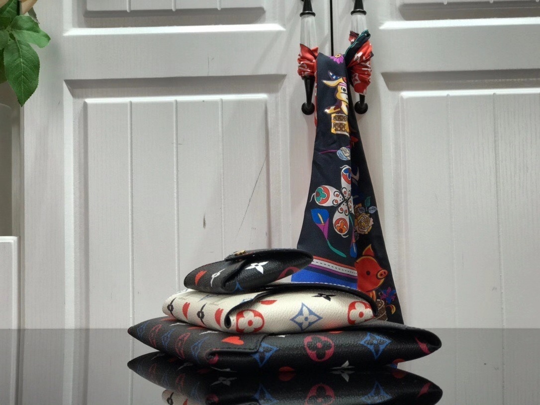 LV GAME ON KIRIGAMI POCHETTE M80284