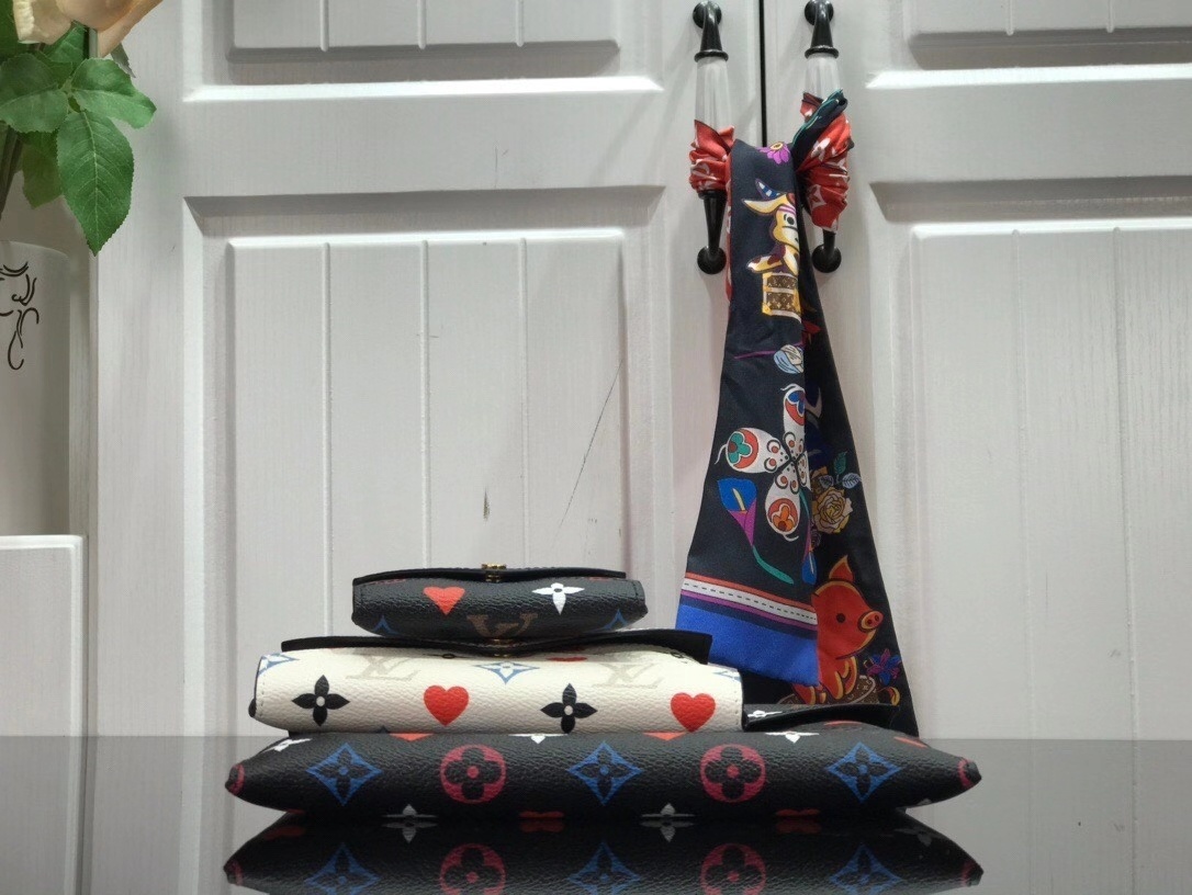 LV GAME ON KIRIGAMI POCHETTE M80284