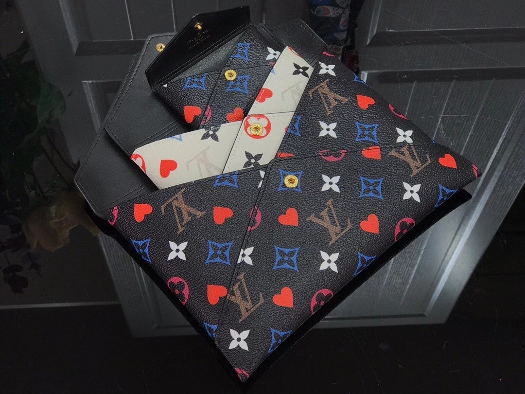 LV GAME ON KIRIGAMI POCHETTE M80284