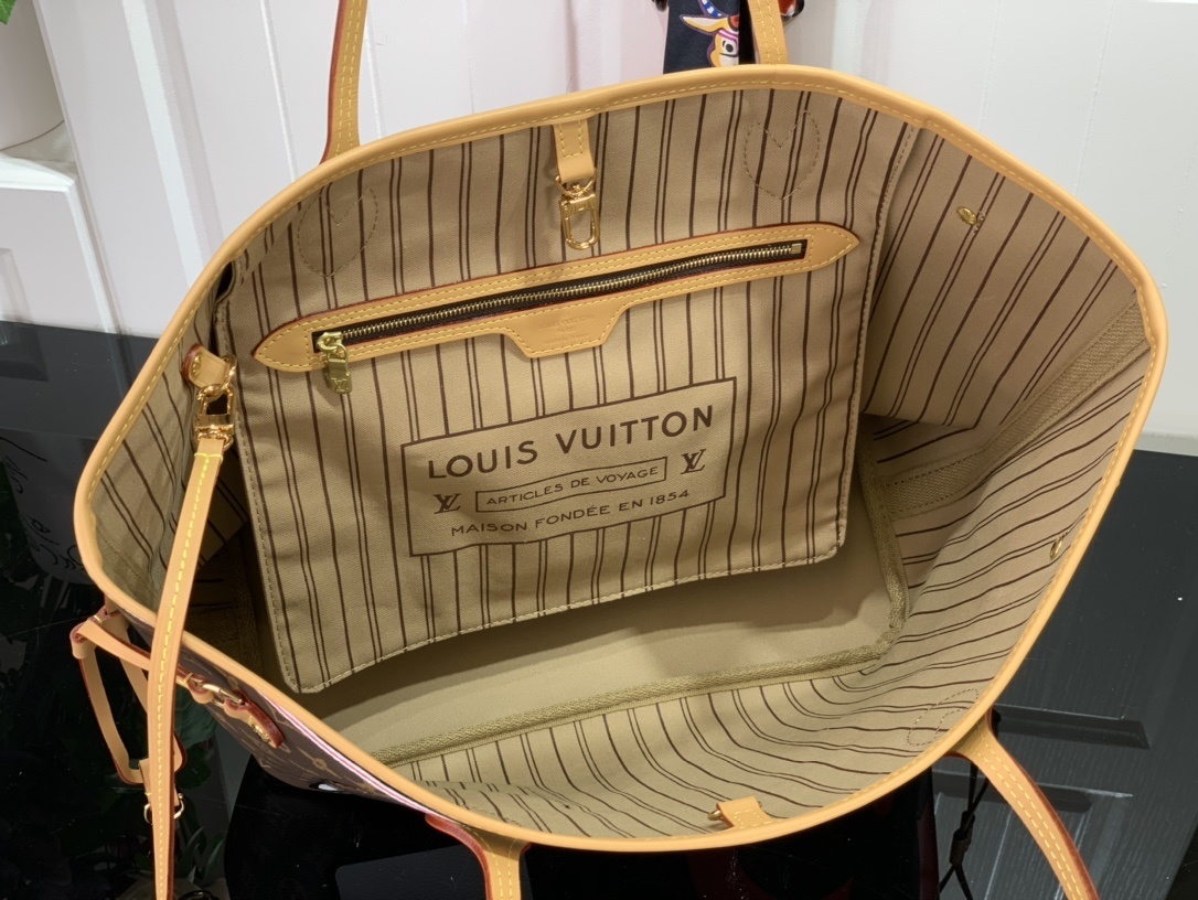 LV GAME ON NEVERFULL MM M57452