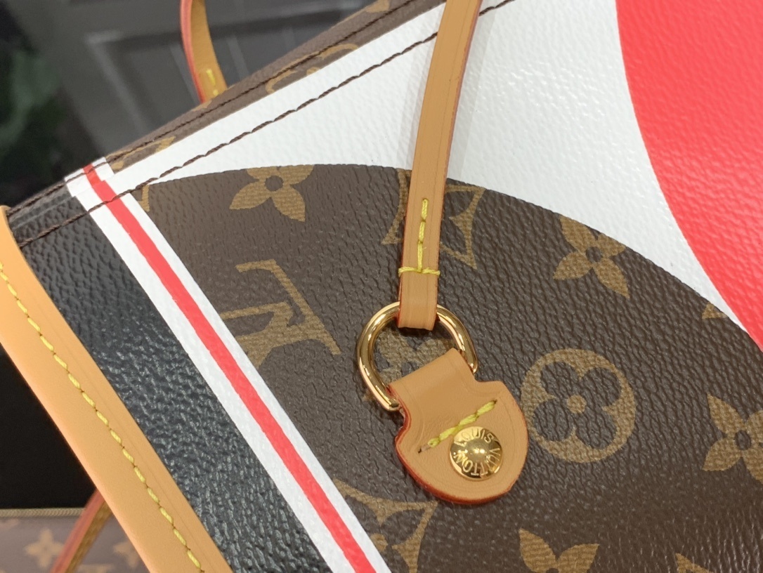 LV GAME ON NEVERFULL MM M57452