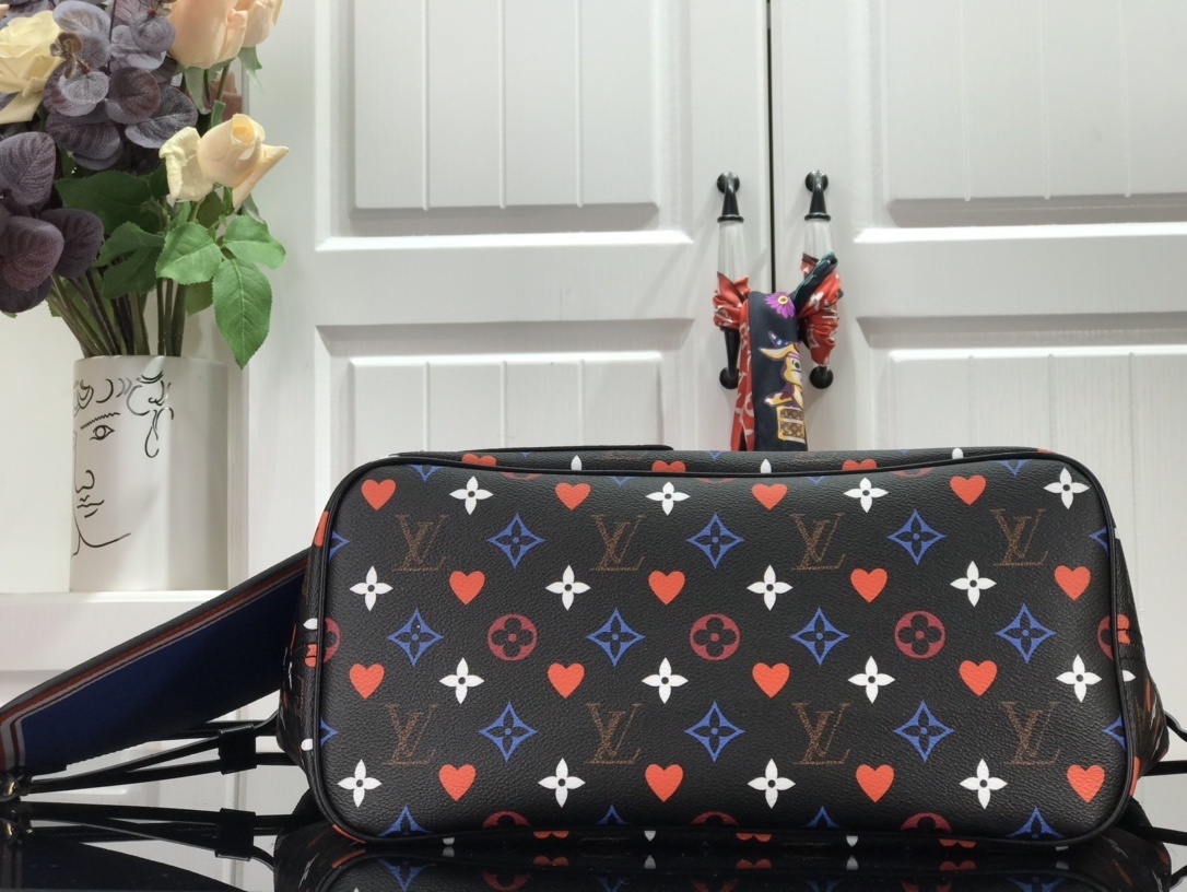 LV GAME ON NEVERFULL MM M57462