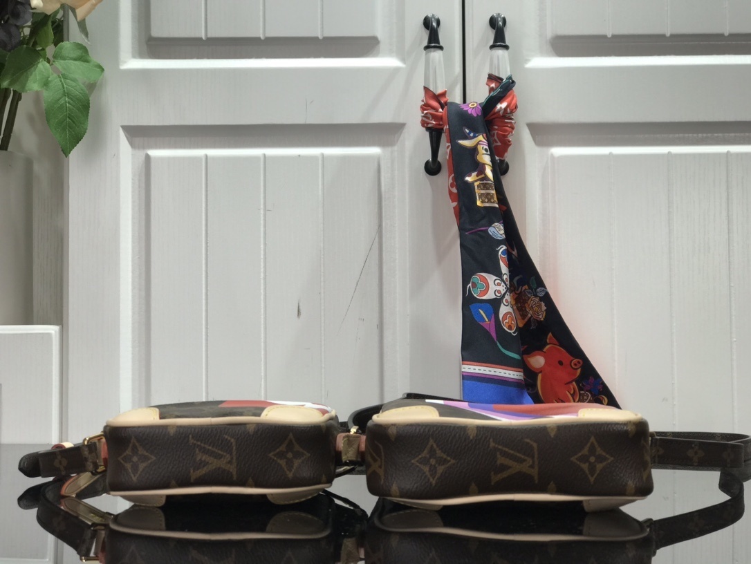 LV GAME ON PANAME SET M57450