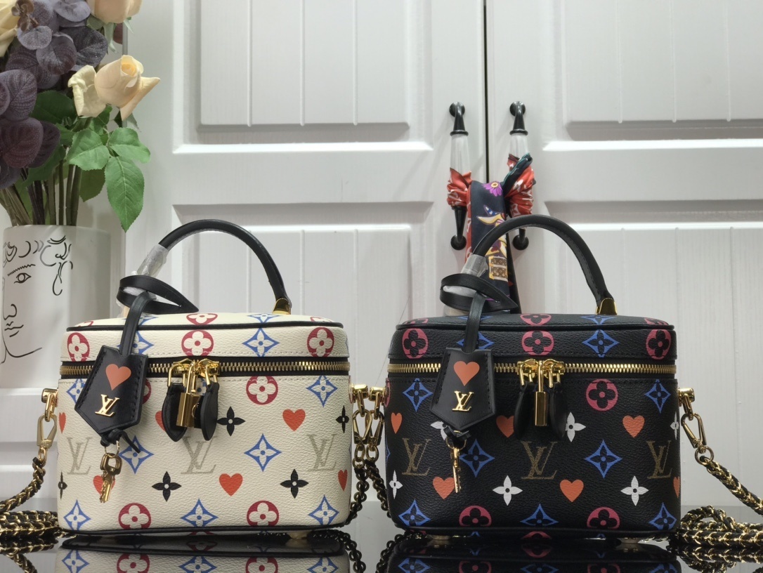 LV GAME ON VANITY PM M57482