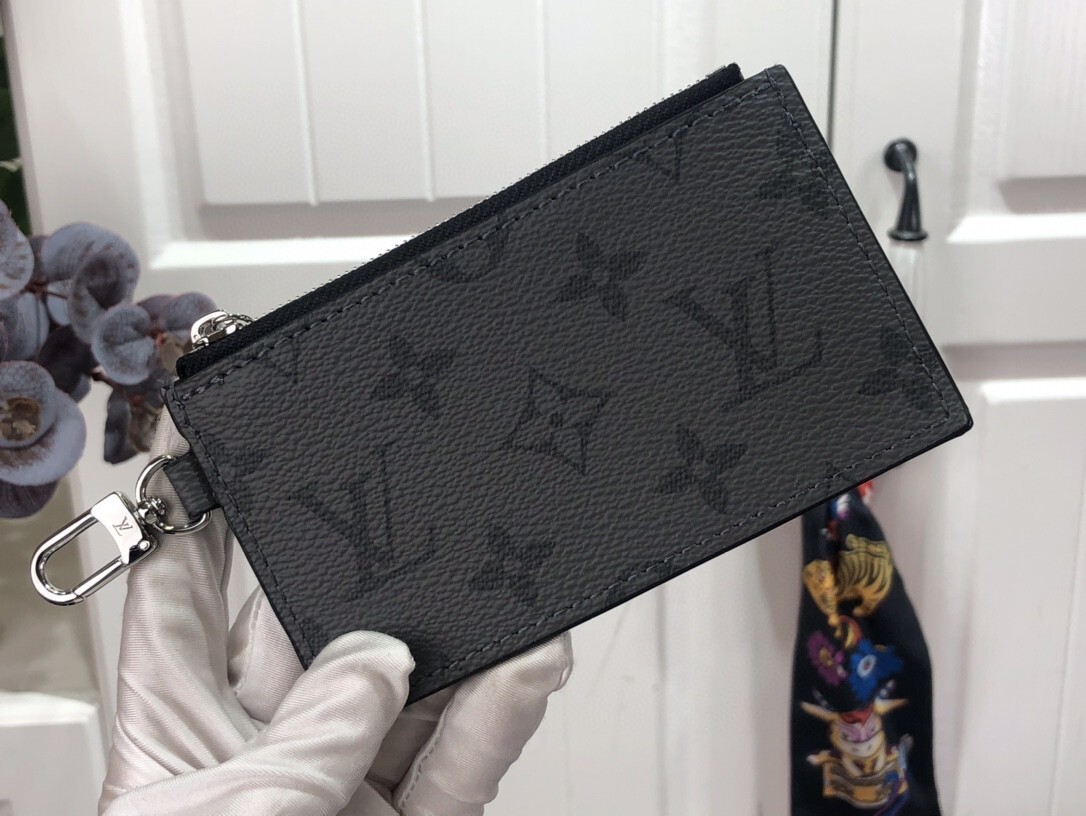 LV GASTON WEARABLE wallet M81124