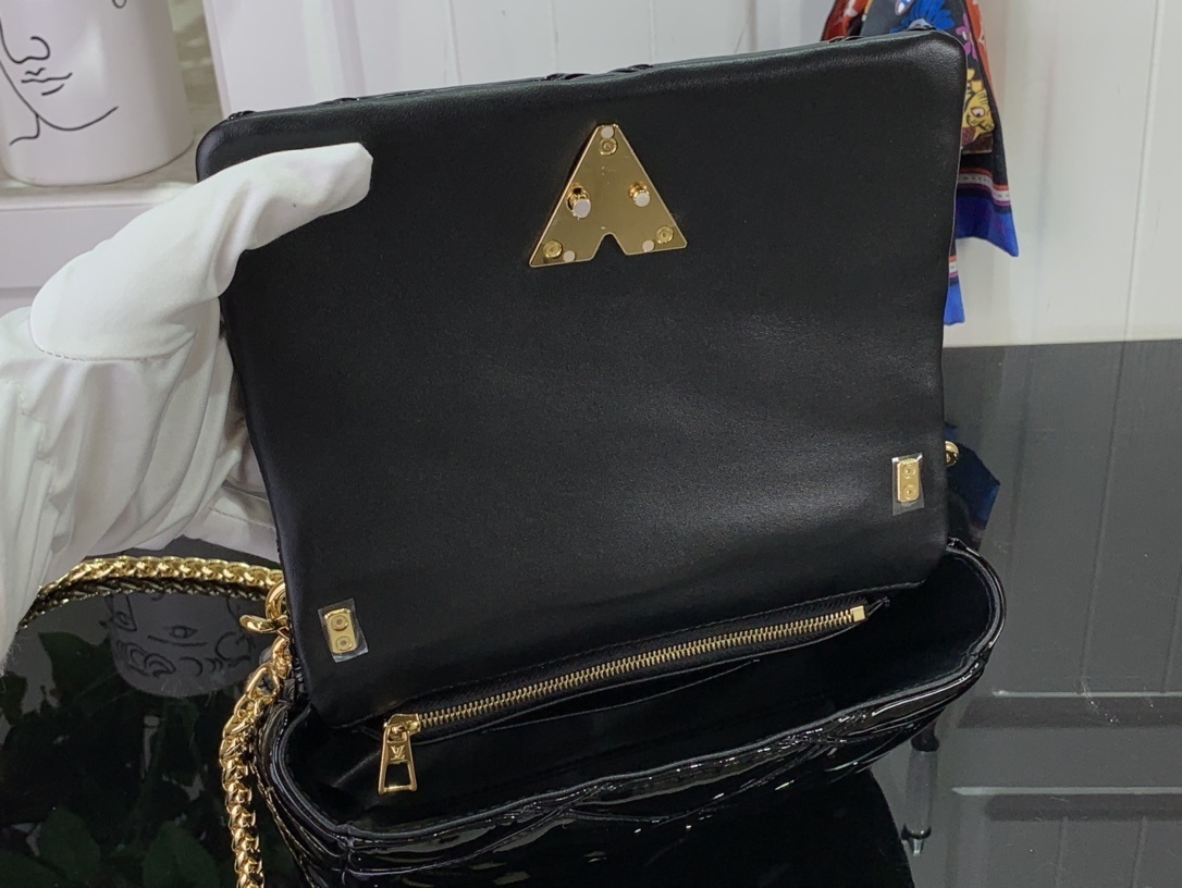 LV Go-14 Twist MM M25046