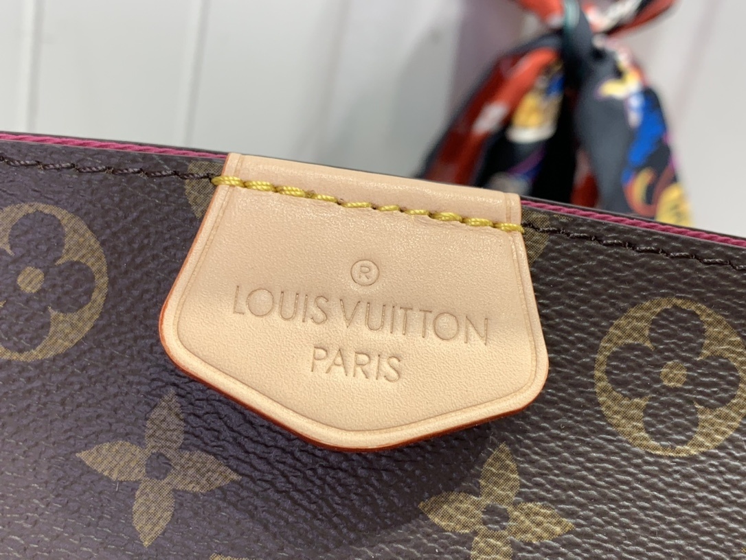 LV GRACEFUL m43700