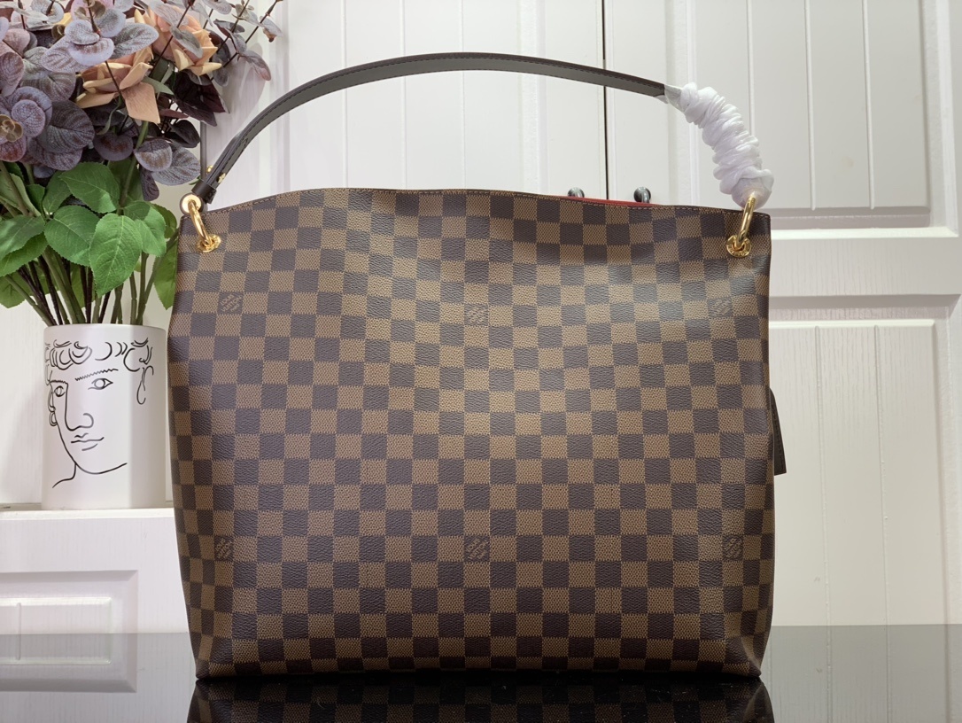 LV GRACEFUL N44045