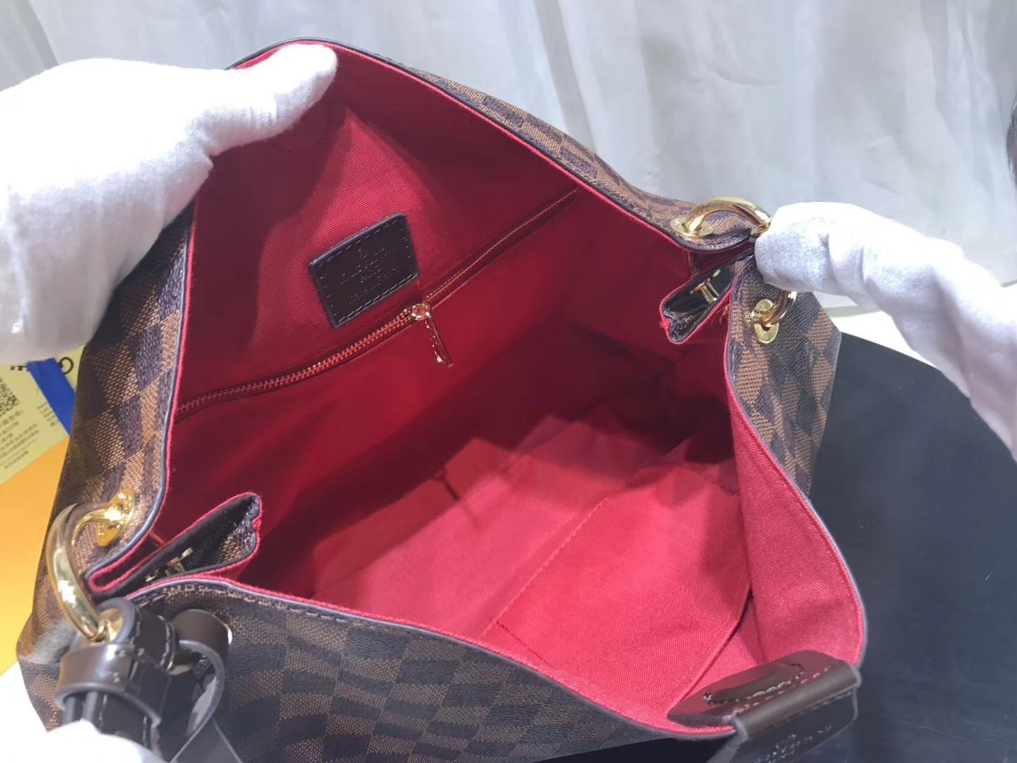 LV Hand bag M43703