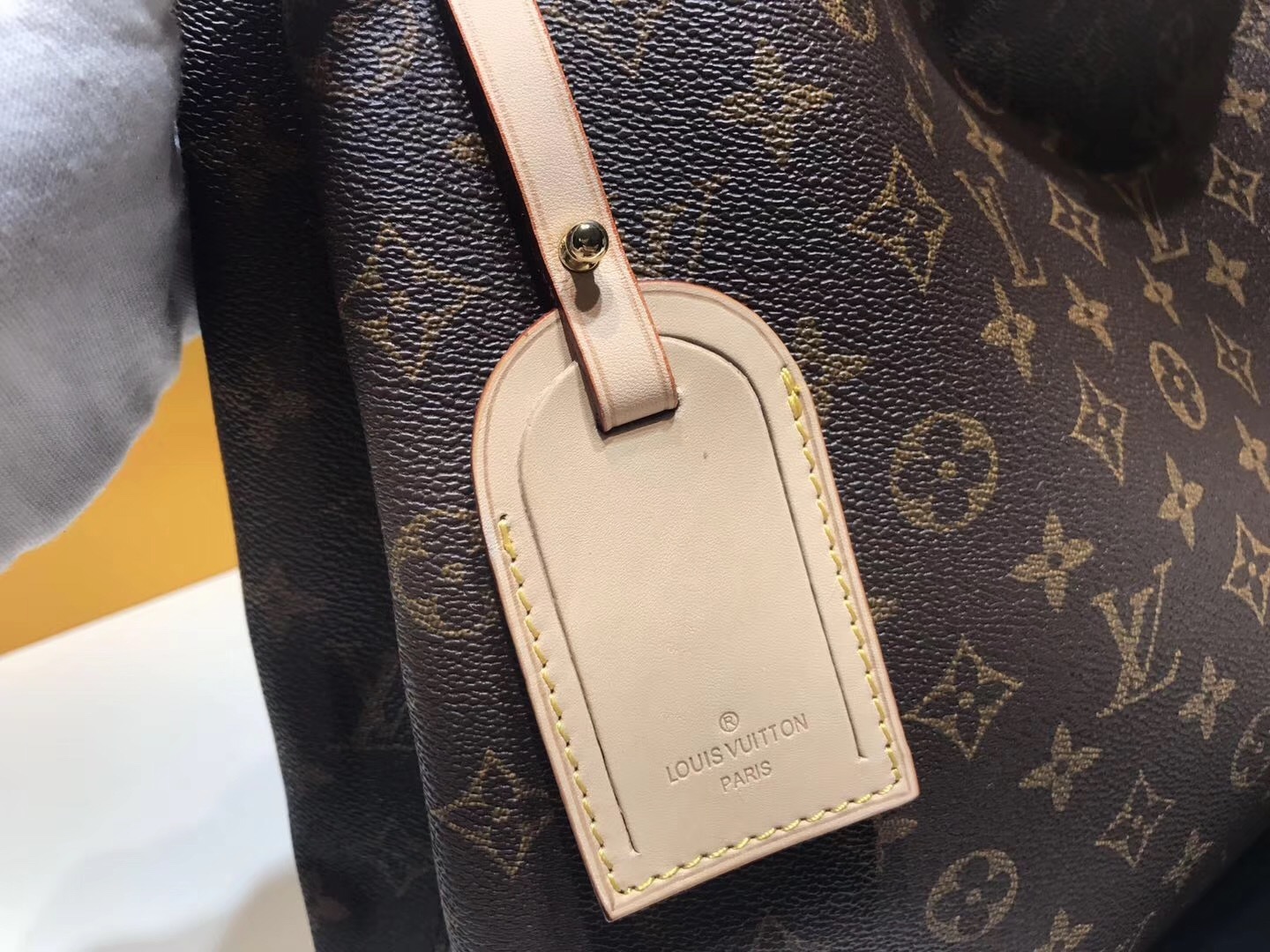 LV Hand bag M43703