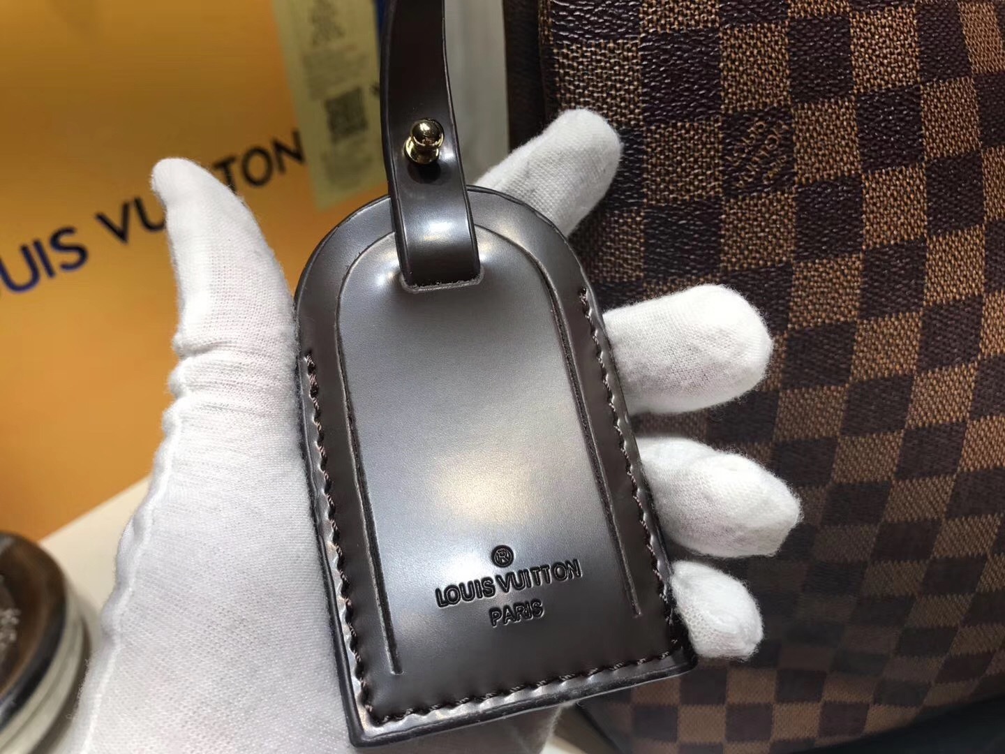 LV Hand bag M43703