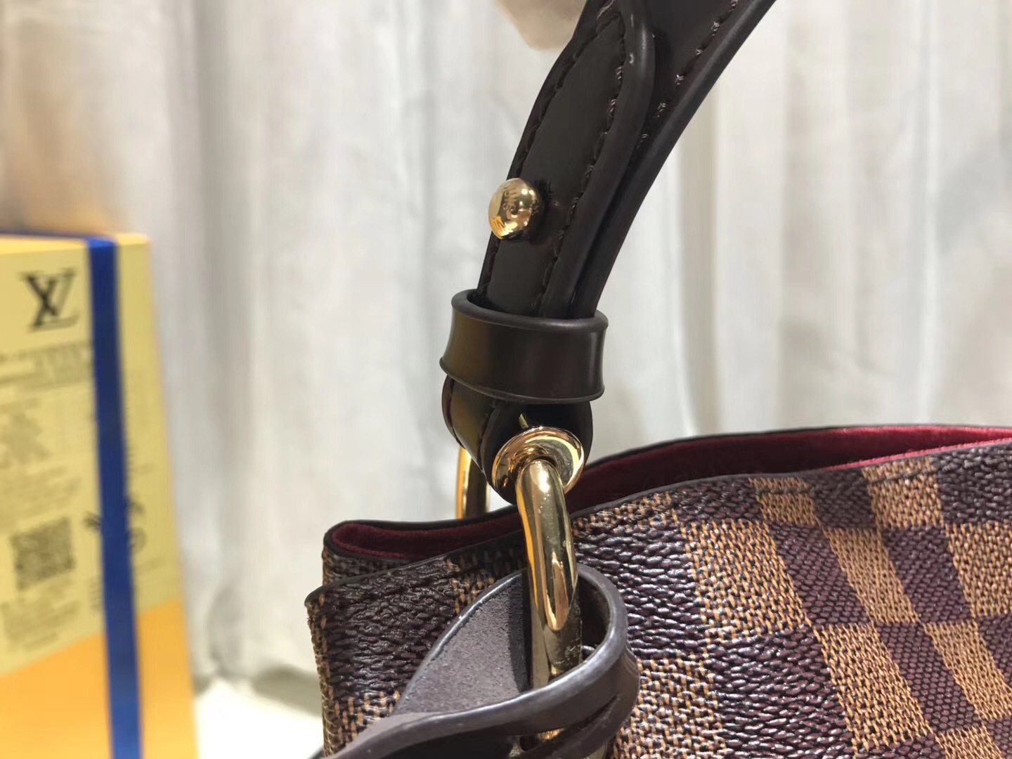 LV Hand bag M43703