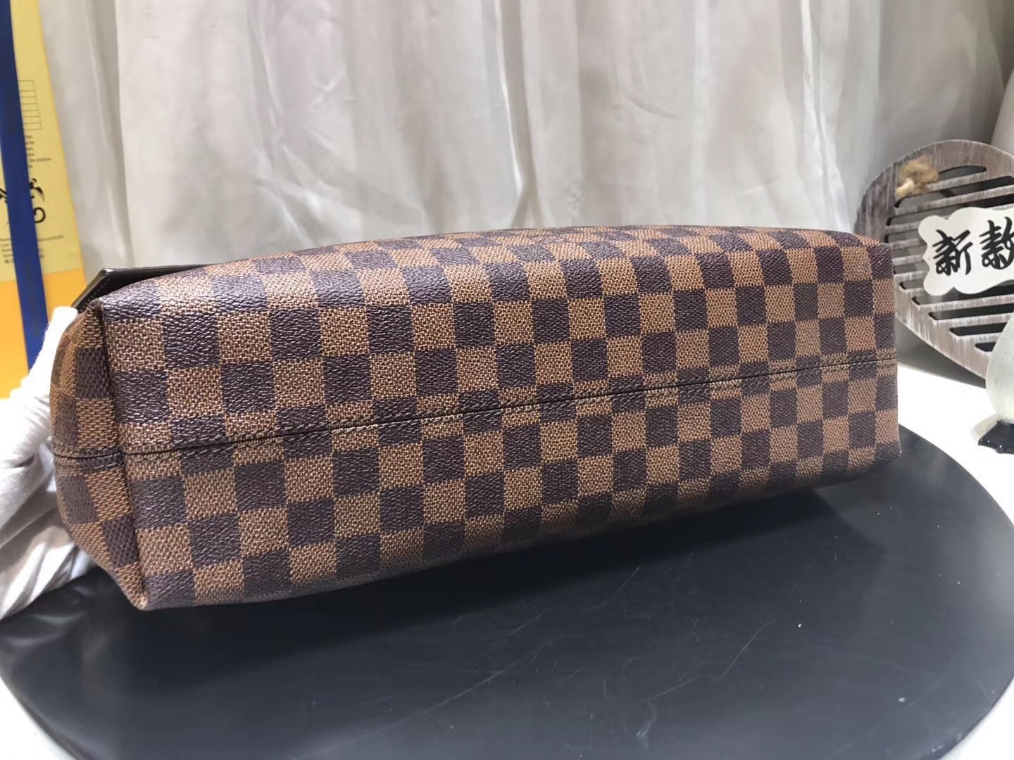 LV Hand bag M43703