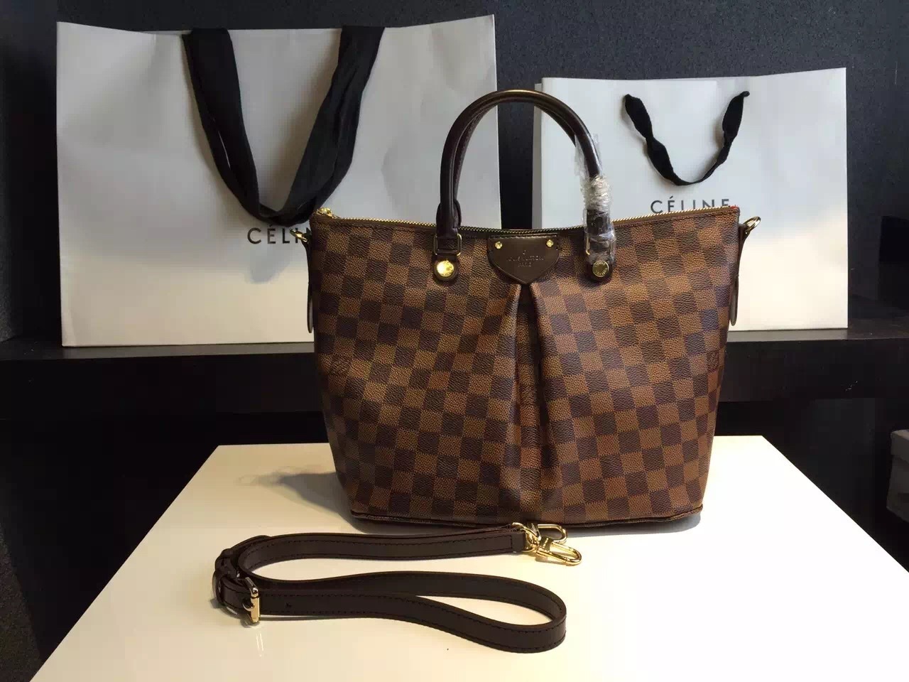 LV Hand bag N41545