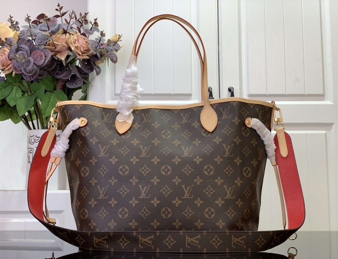 LV Handbag M12257