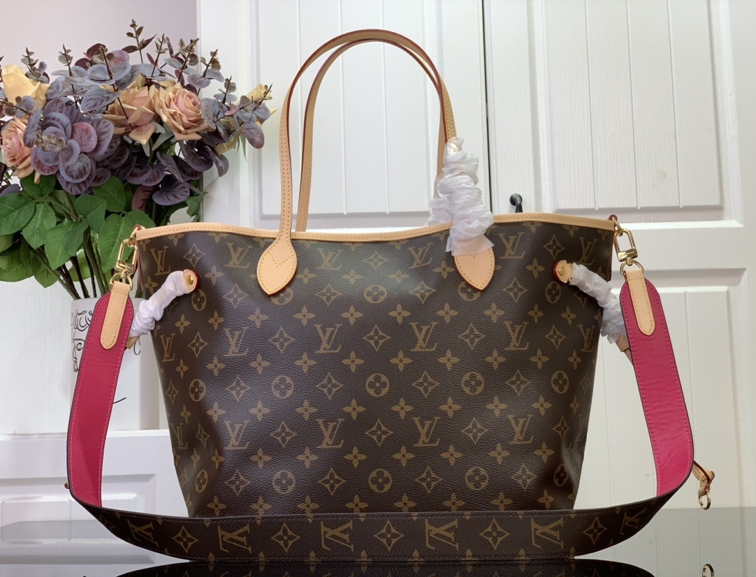 LV Handbag M12257