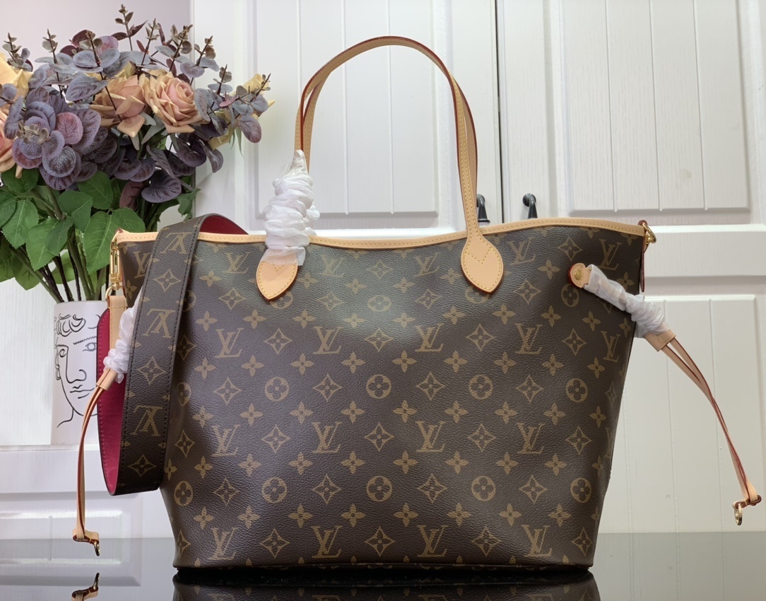 LV Handbag M12257