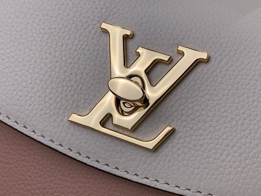 LV Handbag M20997