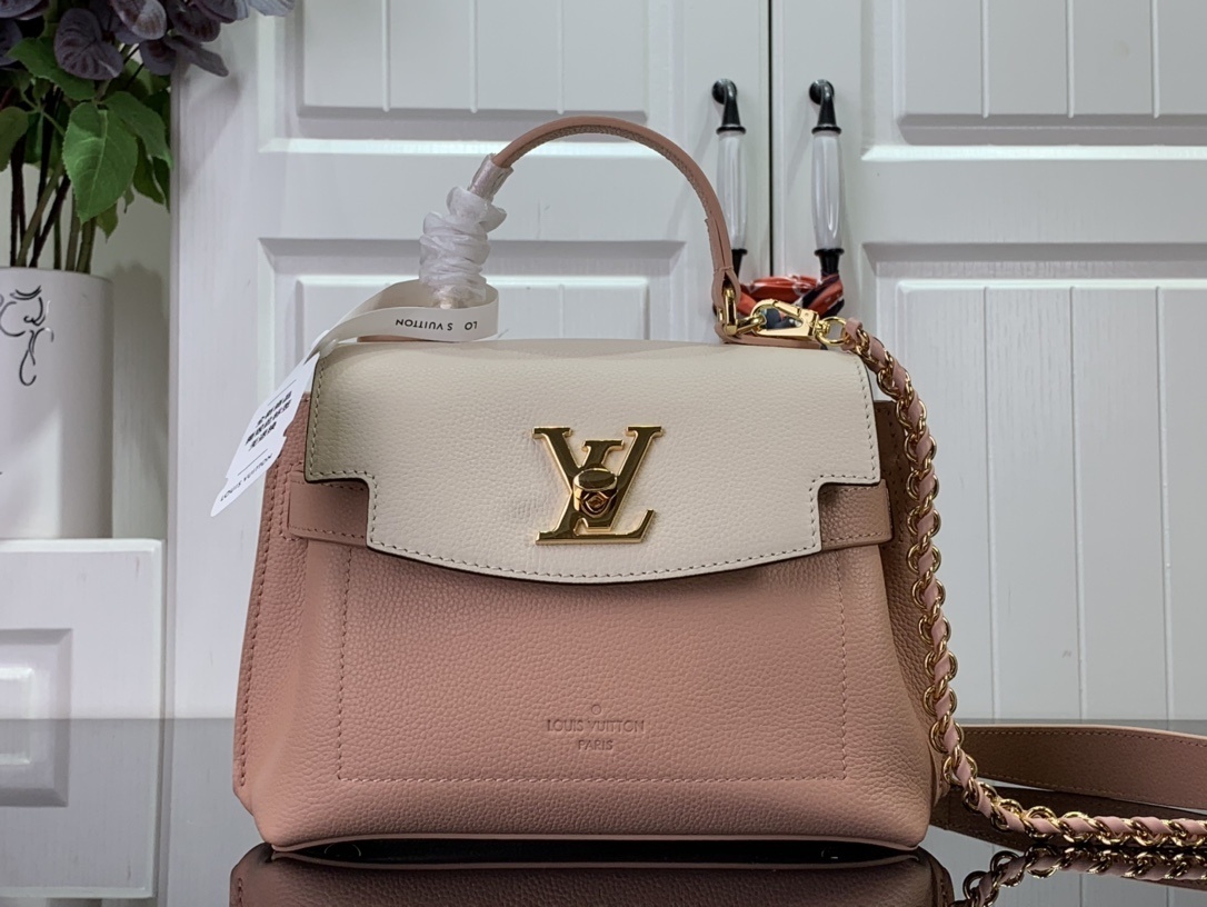 LV Handbag M20997