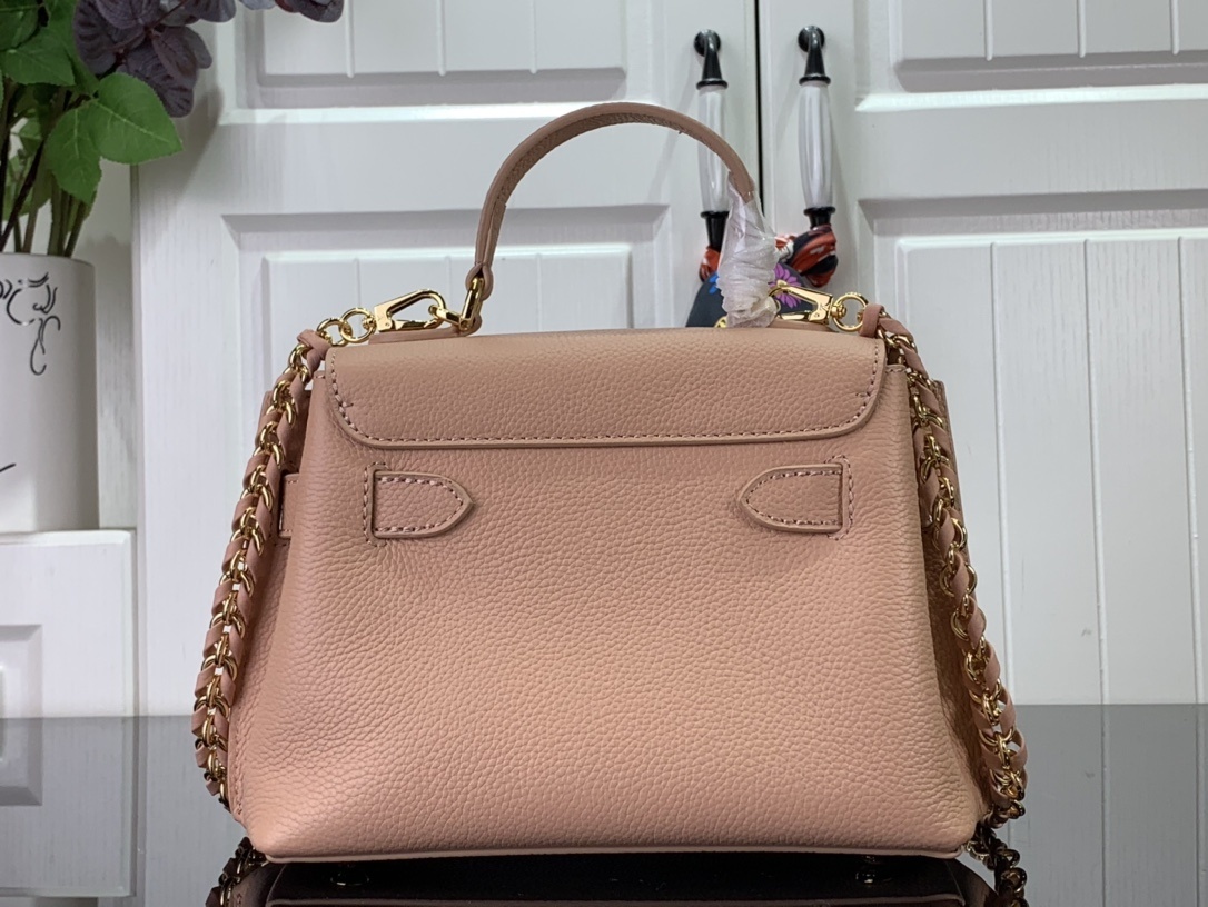 LV Handbag M21088
