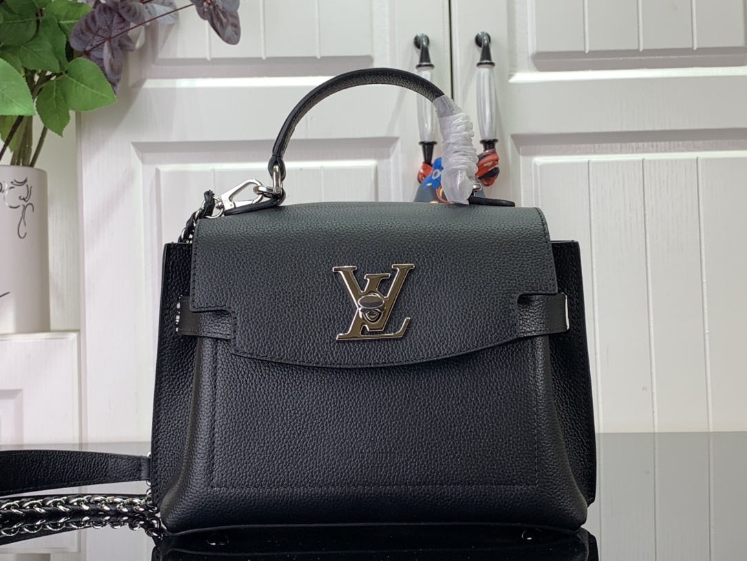 LV Handbag M21088