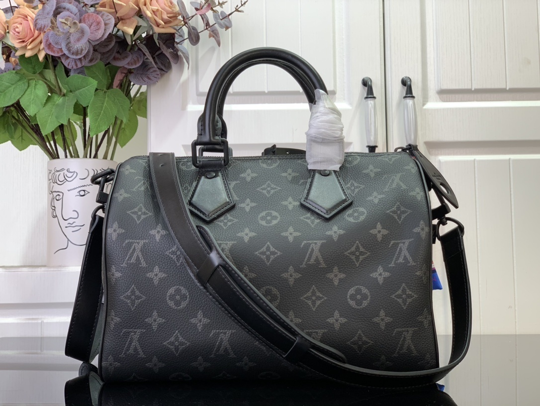 LV Handbag M21108