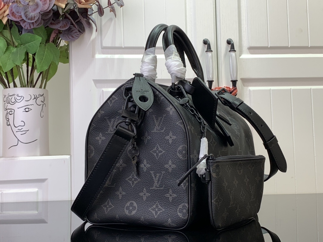 LV Handbag M21108