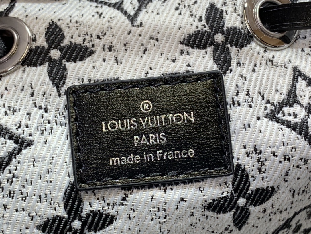 LV Handbag m21461 59606