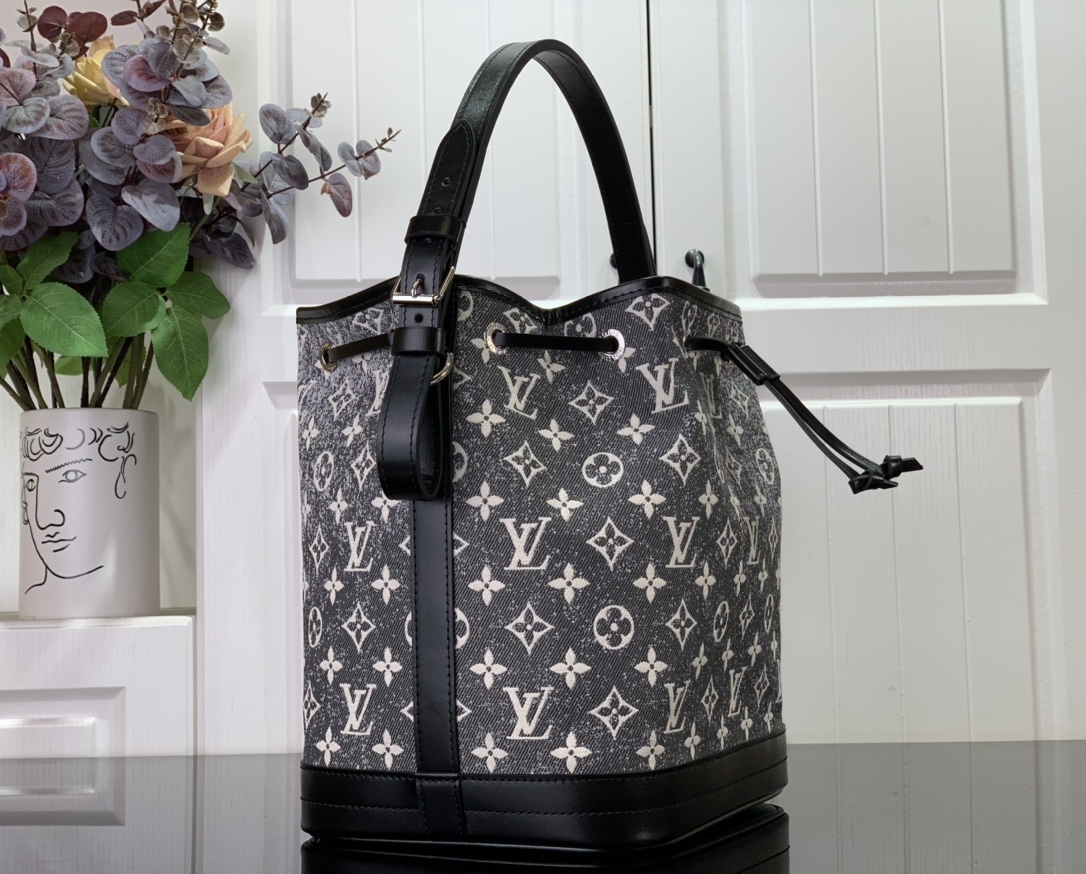 LV Handbag m21461 59606