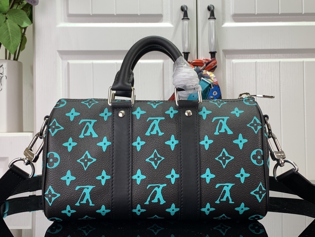 LV Handbag M21938 