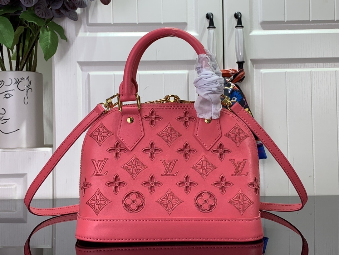 LV Handbag m22878 