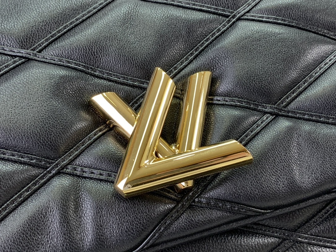 LV Handbag m22891 