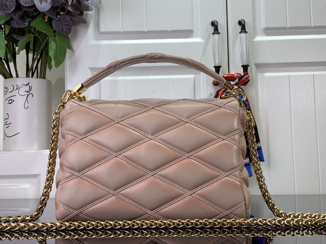 LV Handbag m22891 