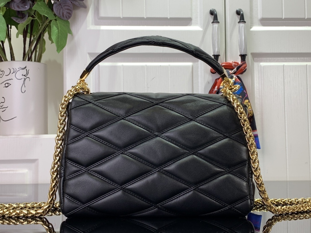 LV Handbag m22891 