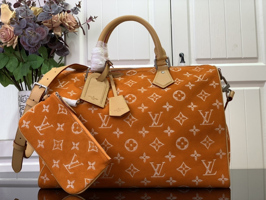 LV Handbag M24428 