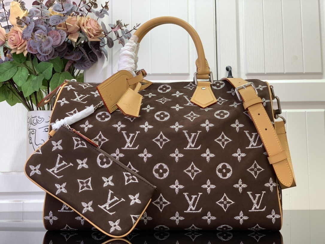 LV Handbag M24428 
