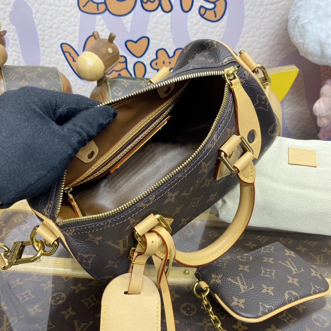 LV Handbag M24443